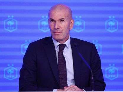 زين الدين زيدان خلال مؤتمر صحفي أثناء تقديمه كمدرب لمنتخب فرنسا - 28 يوليو 2026 - Reuters