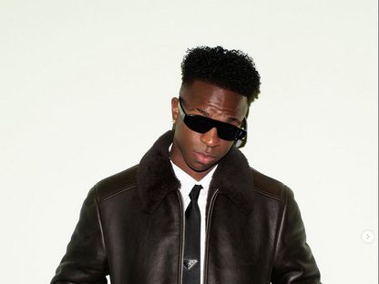 فينيسيوس يتجاوز ملاعب كرة القدم ليصبح "إمبراطورية تجارية"