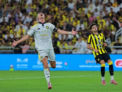 احتفال جنوني لكريستيانو رونالدو نجم نادي النصر بهدفه في مرمى الاتحاد بالدوري السعودي - 26 سبتمبر 2025 - Reuters
