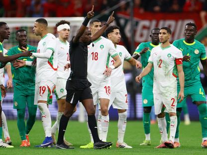 المغرب والسنغال "بطلا إفريقيا" يعسكران جنباً إلى جنب في كأس العالم