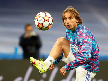 لوكا مودريتش في تدريبات ريال مدريد قبل مواجهة إنتر ميلان بدوري أبطال أوروبا - 7 ديسمبر 2021 - Reuters