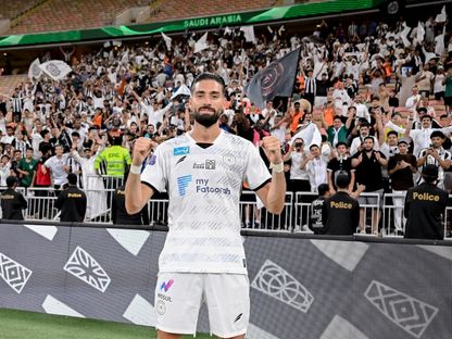 البلجيكي يانيك كاراسكو لاعب الشباب السعودي خلال مواجهة الإتحاد في الدوري السعودي - 27 أبريل 2024 - x/@@AlShababSaudiFC