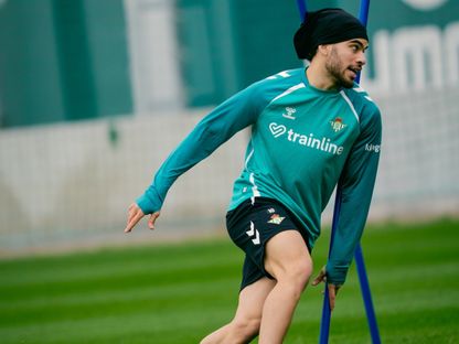 المغربي عبد الصمد الزلزولي في تدريبات فريقه ريال بيتيس - 18 فبراير 2026 - X/@RealBetis