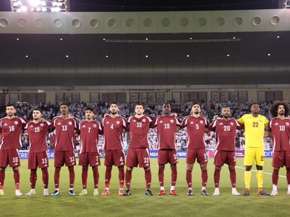 لاعبو منتخب قطر قبل مباراة أوزبكستان بتصفيات كأس العالم 2026 - 14 نوفمبر 2024 - X/@QFA