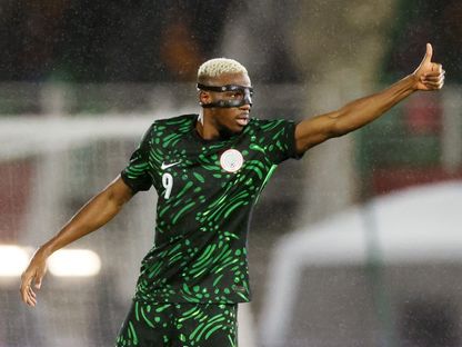 فيكتور أوسيمين مهاجم نيجيريا يحتفل بهدفه أمام موزمبيق في كأس أمم إفريقيا - 5 يناير 2026 - Reuters