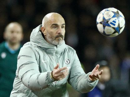 إنزو ماريسكا مدرب تشيلسي خلال مواجهة كاراباخ في دوري أبطال أوروبا - 5 نوفمبر 2025 - Reuters