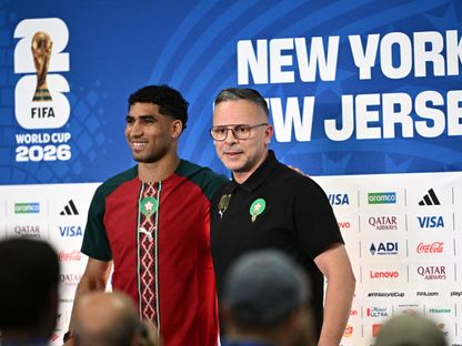 محمد وهبي مدرب المغرب مع أشرف حكيمي قبل مواجهة البرازيل - 12 يونيو 2026 - Reuters