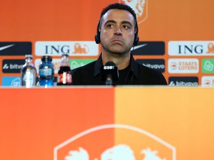 تشافي هرنانديز مدرب منتخب هولندا الجديد في مؤتمر تقديمه - 25 أغسطس 2026 - Reuters