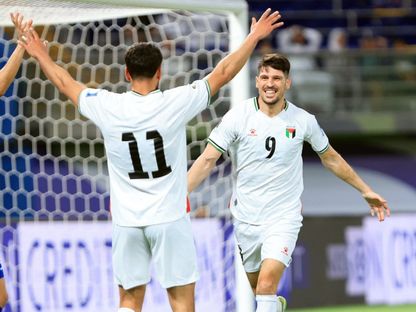 احتفال لاعبي فلسطين بتسجيل هدف في مرمى الكويت بتصفيات كأس العالم 2026 - 5 يونيو 2025 - FB/@الاتحاد الفلسطيني لكرة القدم