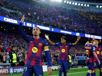 رافينيا لاعب برشلونة يحتفل بهدفه الأول في مرمى نيوكاسل في دوري أبطال أوروبا - 18 مارس 2026 - Reuters