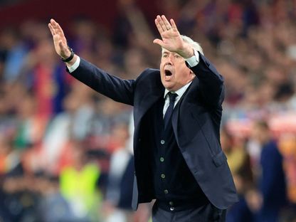 مدرب ريال مدريد كارلو أنشيلوتي خلال مباراة نهائي كأس ملك إسبانيا ضد برشلونة - 27 أبريل 2025 - Reuters