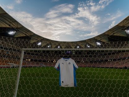 قميص نادي نيوم في ملعب الإنماء قبل مواجهة الأهلي في دوري روشن السعودي - 29 أغسطس 2025 - X/@NEOMSportsClub