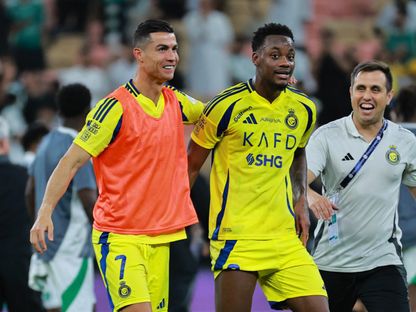 إعارة وأحقية شراء".. النصر يعلن انتقال جون دوران إلى بنفيكا