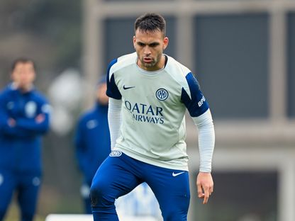 لاعب إنتر لاوتارو مارتينيز خلال تدريبات الفريق - X@Inter