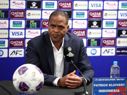 باتريك كلويفرت مدرب إندونيسيا في مؤتمر صحافي بعد مباراة أستراليا بتصفيات كأس العالم 2026 - 20 مارس 2025 - Reuters