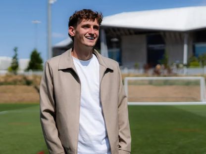 تايلر مورتون خلال الإعلان عن تعاقده مع ليون - 5 أغسطس 2025 - www.ol.fr/