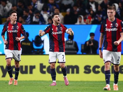 ريكاردو أورسوليني يحتفل بهدفه في مباراة بولونيا وإنتر ميلان بنصف نهائي كأس السوبر الإيطالي - 19 ديسمبر 2025 - Reuters