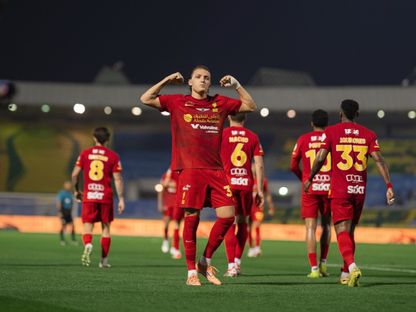 شاهد.. القادسية يهزم الخليج ويواصل ضغطه على فرق القمة بالدوري السعودي