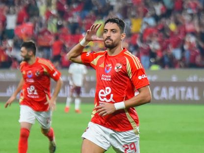 طاهر محمد طاهر يسجل ثنائية الأهلي أمام سيراميكا كليوباترا في كأس السوبر المصري 2024 - Ahly/x