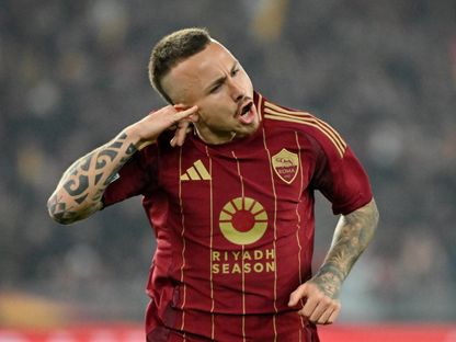 أنجلينو لاعب روما الإيطالي يحتفل بعد تسجيله هدفاً في شباك أتلتيك بلباو في الدوري الأوروبي - 6 مارس 2025 - REUTERS