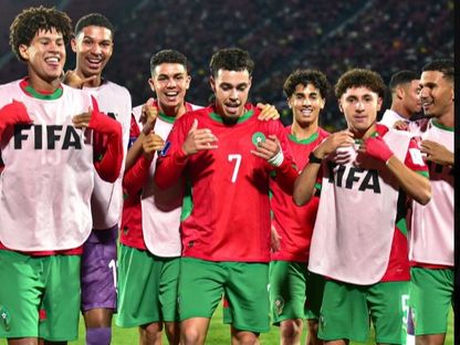 محمد صلاح أم لويس سواريز؟ المغربي معما يختار ويقترب من نادٍ فرنسي