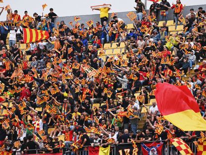 جماهير ليتشي قبل مباراة أتالانتا في الدوري الإيطالي - 18 مايو 2024 - Reuters