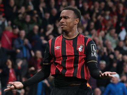 إيلي كروبي جونيور لاعب بورنموث يحتفل بهدفه في مرمى مانشستر سيتي في الدوري الإنجليزي الممتاز - 19 مايو 2026 - Action Images via Reuters