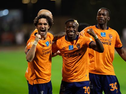 احتفال لاعبي الفيحاء بتسجيل هدف في مرمى الأهلي بالدوري السعودي - 8 أبريل 2026 - X/@AlfayhaSC