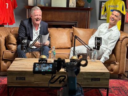 كريستيانو رونالدو رفقة بيرس مورغان خلال تصوير المقابلة - 30 أكتوبر 2025 - X/@Cristiano