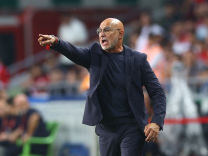 مدرب إسبانيا لويس دي لا فوينتي خلال مباراة ضد تركيا في تصفيات كأس العالم 2026 - 7 سبتمبر 2025 - REUTERS