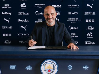 إنزو ماريسكا يوقع على عقد تدريب مانشستر سيتي - 29 يونيو 2026 - X/@ManCity