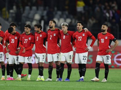 محمد صلاح بين لاعبي مصر خلال ركلات الترجيح أمام نيجيريا لتحديد المركز الثالث بكأس أمم إفريقيا - 17 يناير 2026 - Reuters