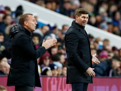 بريندان رودجرز مدرب ليستر سيتي ومنافسه ستيفن جيرارد مدرب أستون فيلا - 5 ديسمبر 2021 - Action Images via Reuters