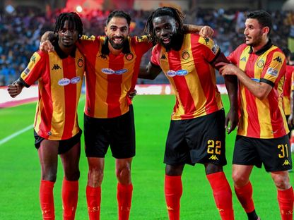 احتفال لاعبين من الترجي الرياضي بتسجيل هدف في مرمى رحيمو بدوري أبطال إفريقيا - 26 أكتوبر 2025 - FB/@Espérance Sportive de Tunis