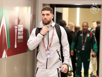 حارس الجزائر لوكا زيدان قبل مواجهة السودان في كأس أمم إفريقيا 2025 - 24 ديسمبر 2025 - facebook/Équipe-dAlgérie-de-football