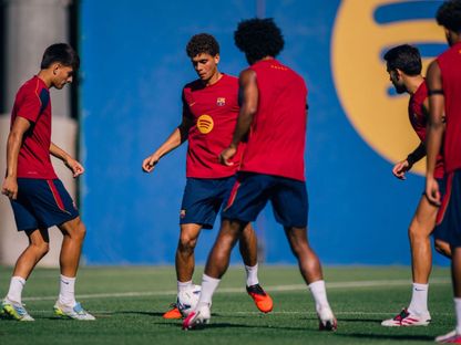 المهاجم المصر ي حمزة عبد الكريم في تدريبات برشلونة - 25 أغسطس 2026 - fcbarcelona.es