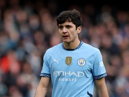 لاعب مانشستر سيتي عبد القادر خوسانوف خلال مباراة برايتون في الدوري الإنجليزي الممتاز - 15 مارس 2025 - Reuters