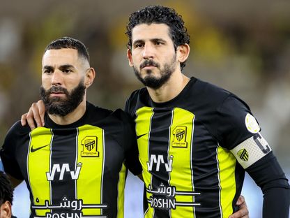 أحمد حجازي مع كريم بنزيما قبل مباراة الاتحاد والرياض في الدوري السعودي - 18 فبراير 2024 - X/@ittihad