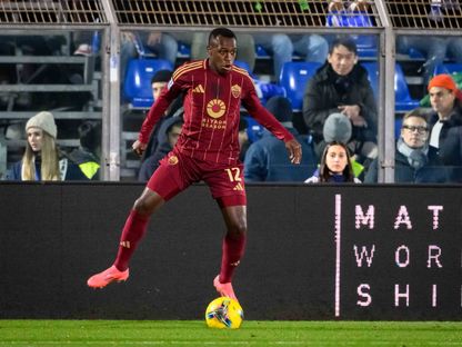 سعود عبد الحميد لاعب روما أثناء مباراة كومو بالدوري الإيطالي - 15 ديسمبر 2024 - X@OfficialASRoma