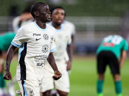 احتفال نغولو كانتي لاعب الاتحاد بتسجيل هدف في مرمى النجمة بدوري روشن السعودي - 20 سبتمبر 2025 - X/@ittihad