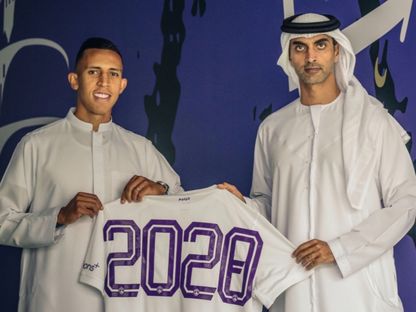 المغربي سفيان رحيمي يجدد عقده مع نادي العين الإماراتي حتى 2028 - alainfcae/x