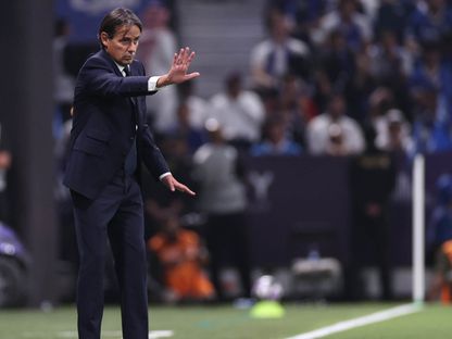 سيموني إنزاغي مدرب الهلال يتفاعل مع مجريات مباراة الرياض بدوري روشن السعودي - 29 أغسطس 2025 - X/@aawsat_spt