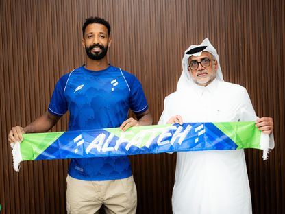 الحارس أمين بخاري يوقّع لنادي الفتح - 26 أغسطس 2025 - X/FatehClub