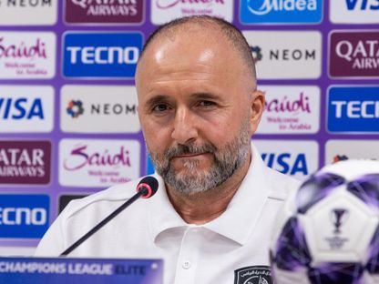 بلماضي يصطدم بلاعبه السابق: محرز يستطيع قلب مباراة في أي لحظة