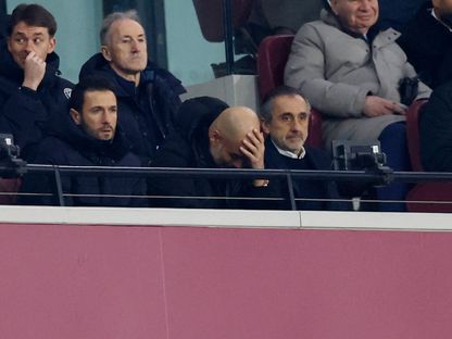 بيب غوارديولا مدرب مانشستر سيتي يتابع من المدرجات مباراة نيوكاسل بالدوري الإنجليزي - 14 مارس 2026 - Reuters