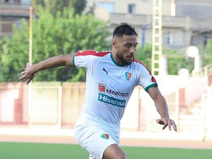 يوسف بلايلي لاعب مولودية الجزائر -  - Facebook/@Mouloudia Club d'Alger