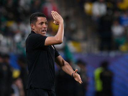المغربي الحسين عموتة مدرب الأردن السابق خلال مواجهة السعودية في تصفيات كأس العالم - 11 يونيو 2024 - REUTERS