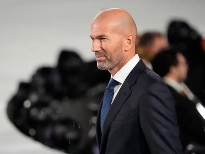 تحديد موعد تدريب زيدان لفرنسا.. والاتحاد يُفسر سبب تأخره