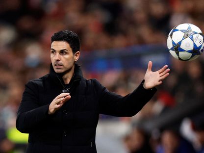 ميكيل أرتيتا مدرب أرسنال خلال مواجهة سلافيا براغ في دوري أبطال أوروبا - 4 نوفمبر 2025 - Reuters