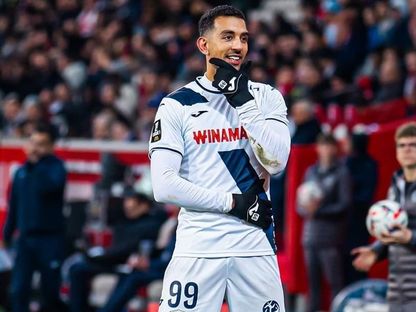 المصري أحمد حسن 'كوكا' مهاجم لوهافر يحتفل بعد تسجيله هدفاً في شباك ليل - 8 فبراير 2025 - facebook/HassanKouka